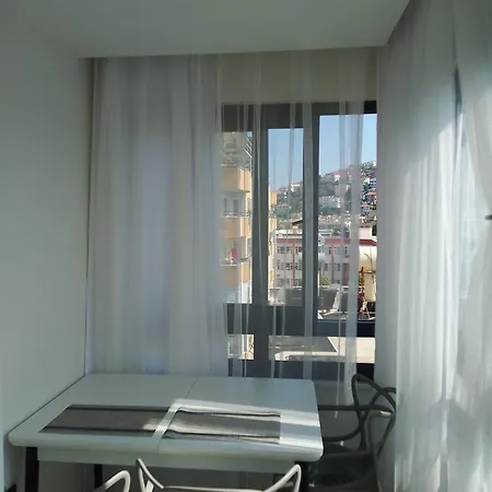 Elit 2 * Алания